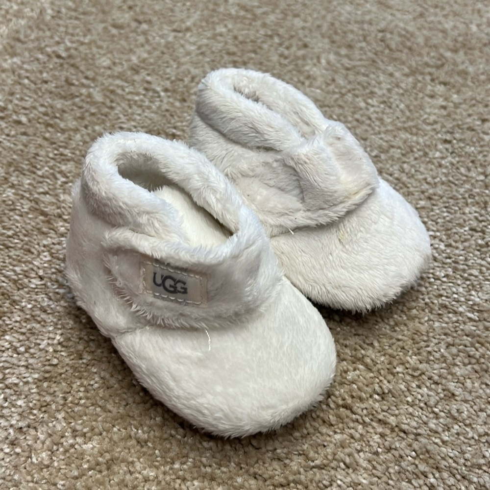 COPY - baby infant uggs 0/1